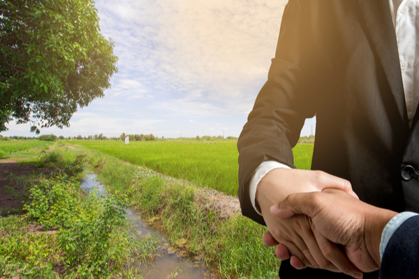 Lire la suite à propos de l’article Droit de préemption de la commune vs droit de préemption de l’agriculteur : qui gagne ?