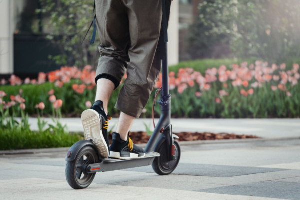 Lire la suite à propos de l’article Régulation des trottinettes électriques : le Gouvernement dévoile son plan