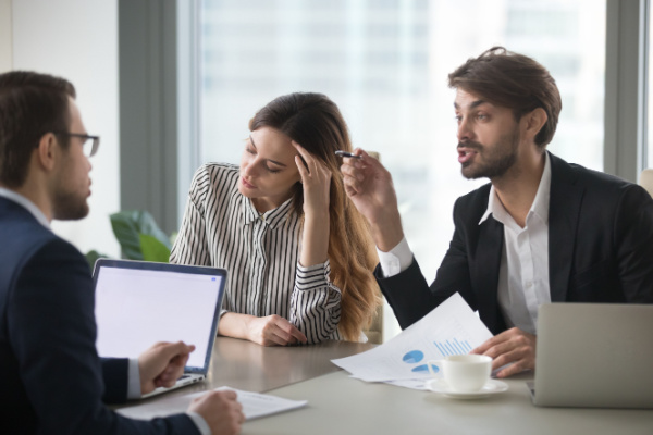 Lire la suite à propos de l’article C’est l’histoire de 2 associés minoritaires en conflit avec l’associé « majoritaire »…