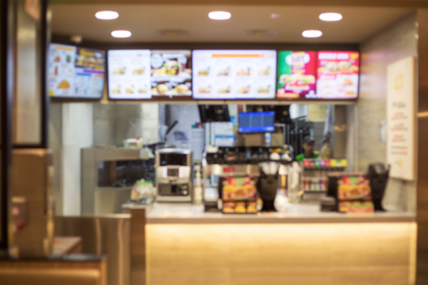 You are currently viewing Chaînes de fast-foods : une implantation totalement libre ?